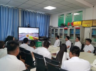 臨夏州凱潤農牧投資發展集團有限公司觀看慶祝中國共產黨建黨100周年慶祝大會